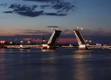 France_Dvortsovy_bridge-1